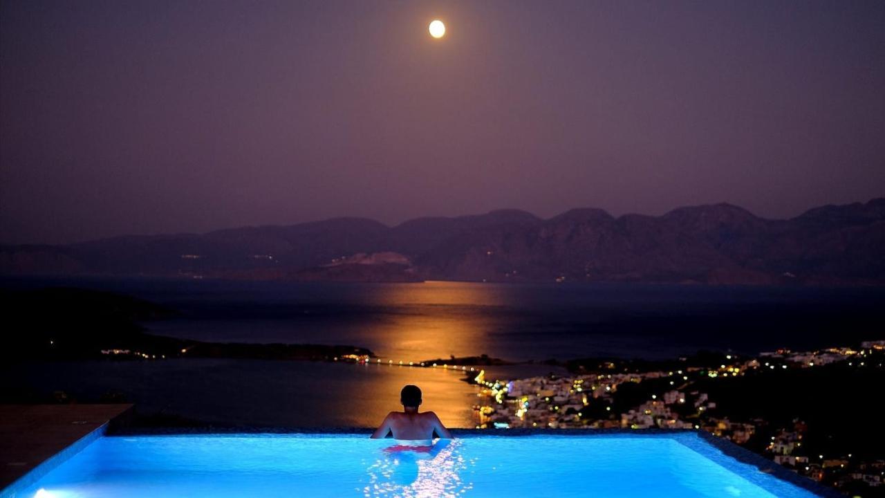 Villa Estee, Luxury Villa With Private Infinity Pool And Jacuzzi 伊罗达 外观 照片