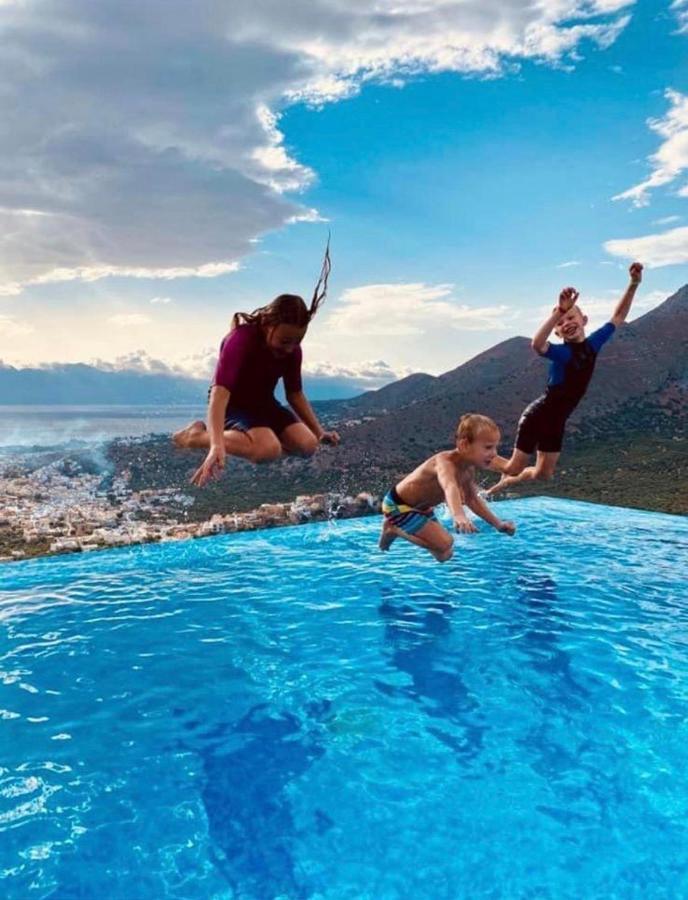 Villa Estee, Luxury Villa With Private Infinity Pool And Jacuzzi 伊罗达 外观 照片