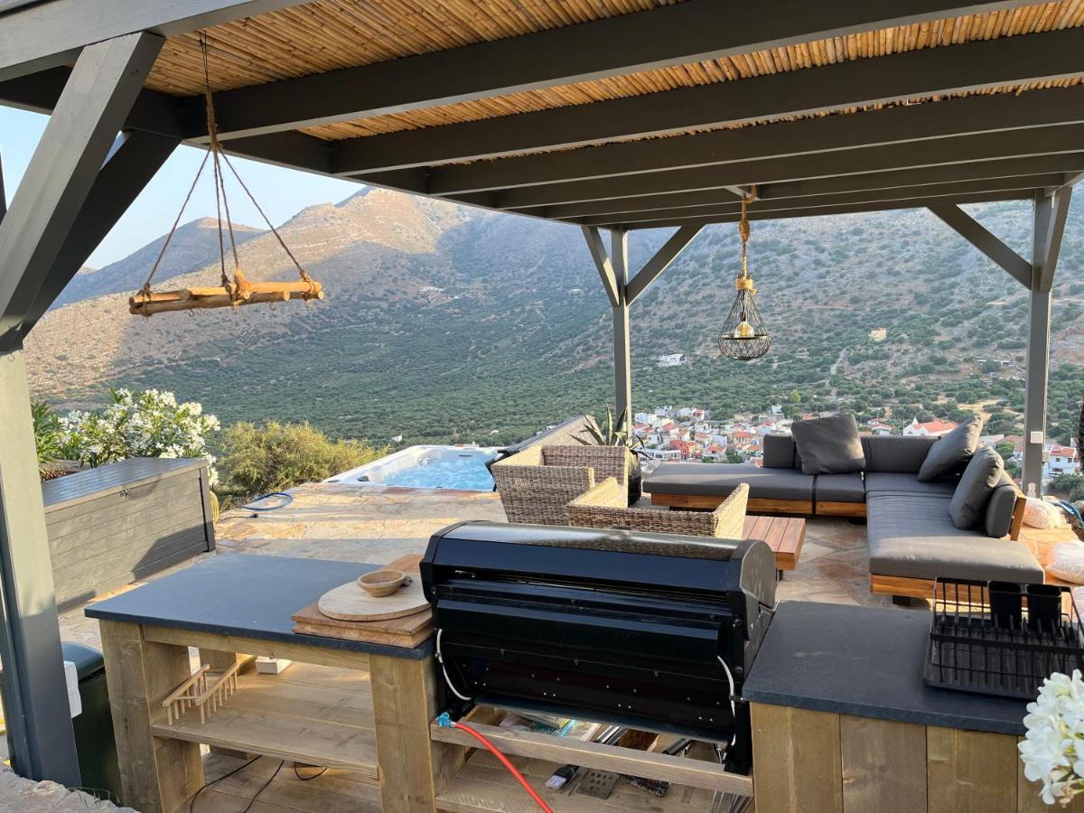 Villa Estee, Luxury Villa With Private Infinity Pool And Jacuzzi 伊罗达 外观 照片