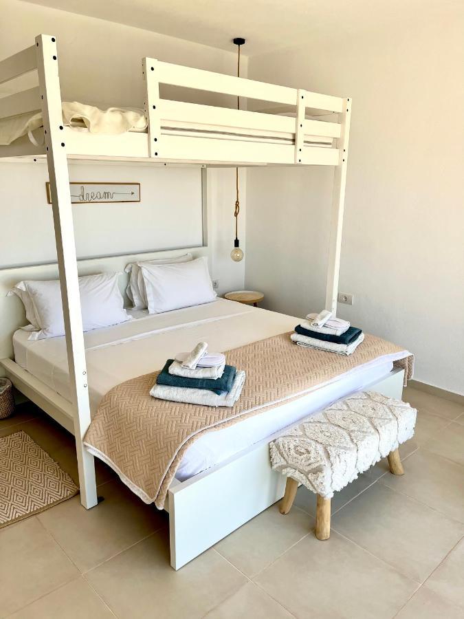Villa Estee, Luxury Villa With Private Infinity Pool And Jacuzzi 伊罗达 外观 照片