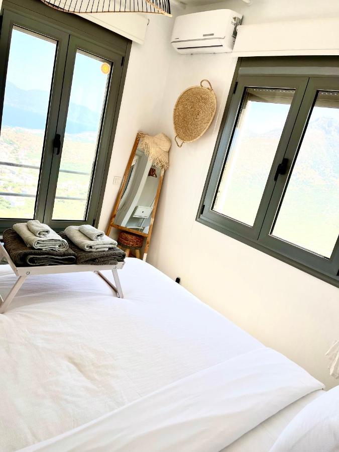 Villa Estee, Luxury Villa With Private Infinity Pool And Jacuzzi 伊罗达 外观 照片
