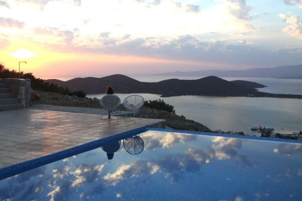 Villa Estee, Luxury Villa With Private Infinity Pool And Jacuzzi 伊罗达 外观 照片