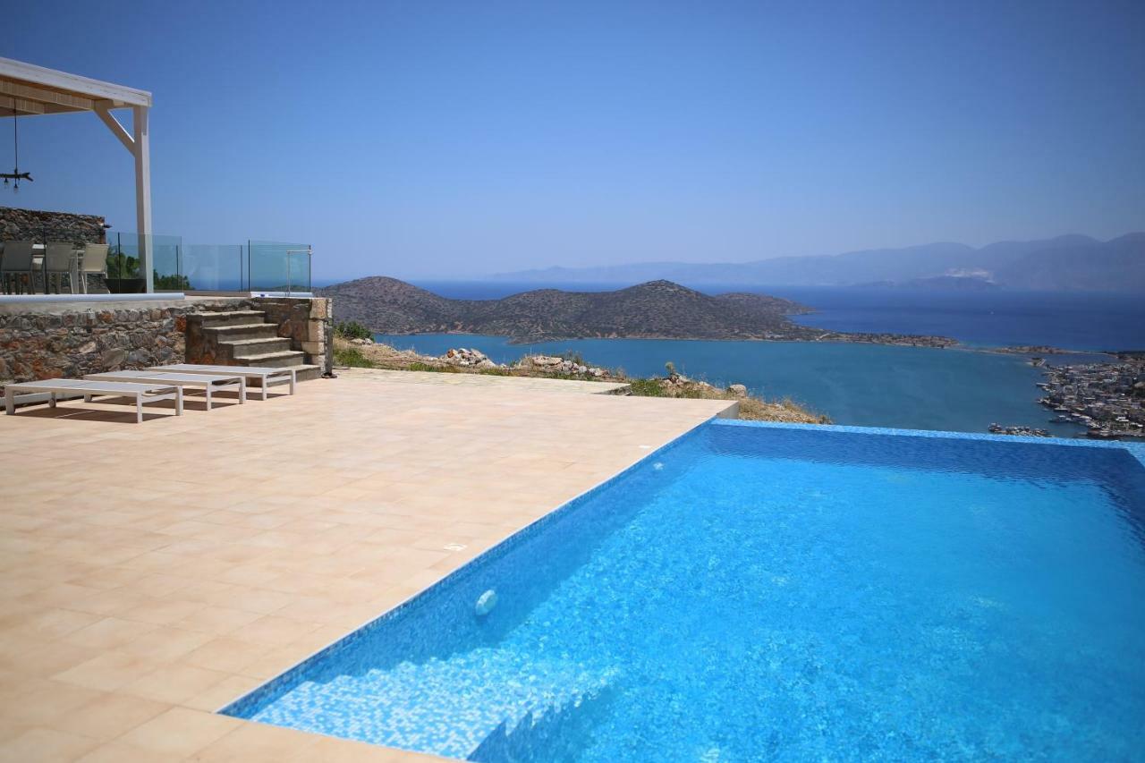 Villa Estee, Luxury Villa With Private Infinity Pool And Jacuzzi 伊罗达 外观 照片