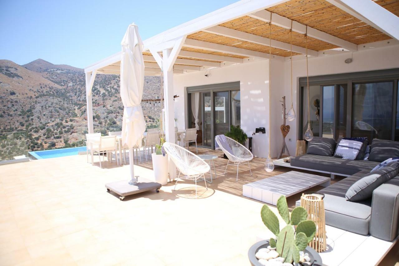 Villa Estee, Luxury Villa With Private Infinity Pool And Jacuzzi 伊罗达 外观 照片