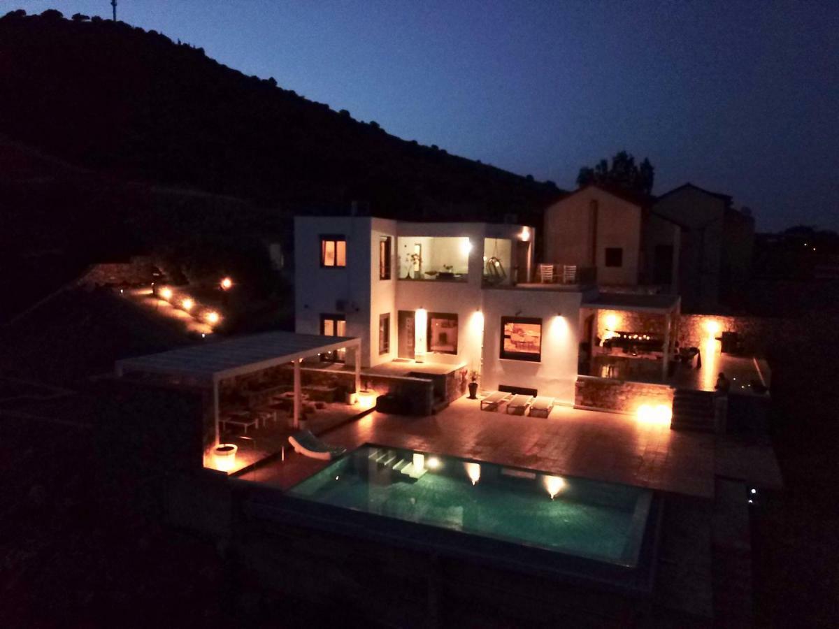 Villa Estee, Luxury Villa With Private Infinity Pool And Jacuzzi 伊罗达 外观 照片